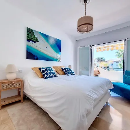 Renovated 2 Bedroom 5 Min Walk To Rdr279 Lägenhet