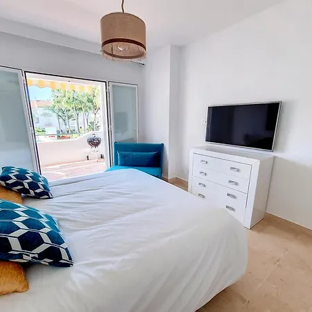 Lägenhet Renovated 2 Bedroom 5 Min Walk To Rdr279